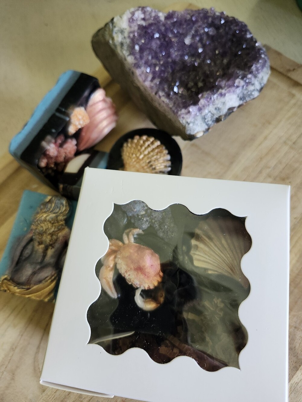 🥳Free Gift W/ Purchase 2.2 Oz Round Luxury Handcrafted Soap, Apple Agave Scent - Picture 7 of 10